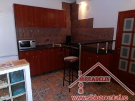 inchiriez-apartament-3-camere-la-casa-ultracentral-5