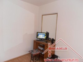 inchiriez-apartament-2-camere-vasile-aaron-1