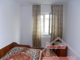 inchiriez-apartament-2-camere-vasile-aaron-2