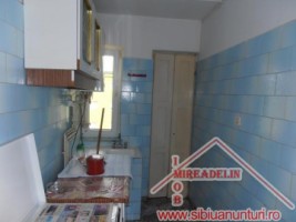 inchiriez-apartament-2-camere-vasile-aaron-5