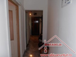 inchiriez-apartament-2-camere-vasile-aaron-7