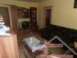 vand-apartament-2-camere-strada-ostirii-1