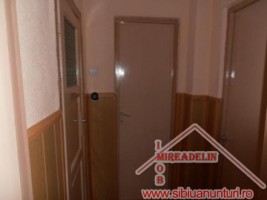 vand-apartament-2-camere-strada-ostirii-2