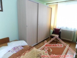 vand-apartament-2-camere-strada-ostirii-3