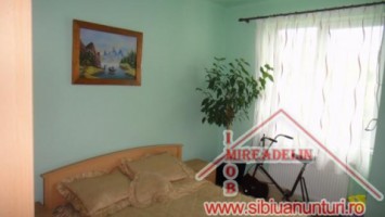 vand-apartament-2-camere-zona-lazaret-3