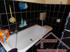 vand-apartament-3-camere-la-casa-orasul-de-jos-5