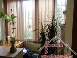 inchiriez-apartament-3-camere-zona-mihai-viteazu-7