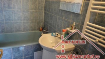 inchiriez-apartament-2-camere-la-casa-zona-strand-ii-3