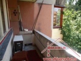 inchiriez-apartament-3-camere-strand-4