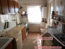 vand-apartament-5-camere-zona-turnisor-5