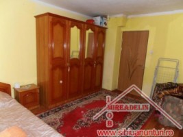 inchiriez-apartament-2-camere-broscarie-1