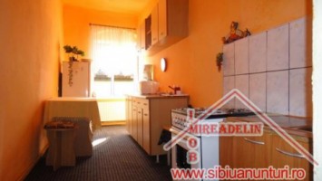 vand-apartament-2-camere-73-mp-central-4