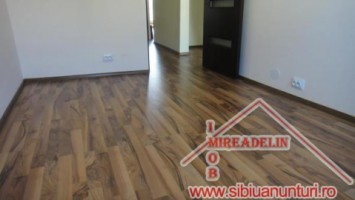 vand-apartament-3-camere-valea-aurie-2