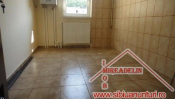 vand-apartament-3-camere-valea-aurie-5