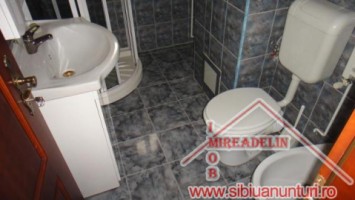 inchiriez-apartament-4-camere-110-mp-turnisor-3