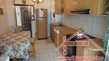 inchiriez-apartament-4-camere-110-mp-turnisor-8