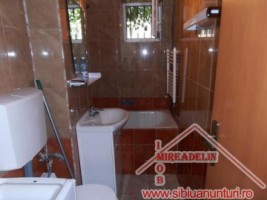 inchiriez-apartament-2-camere-zona-vasile-aaron-5