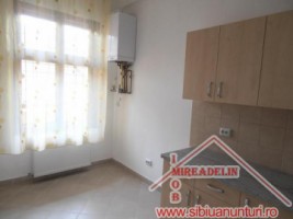 inchiriez-apartament4-camere-la-casa-ultracentral-1