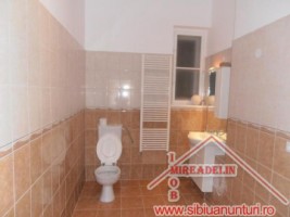 inchiriez-apartament4-camere-la-casa-ultracentral-6