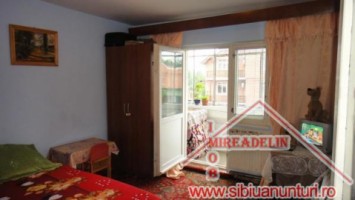 vand-apartament-4-camere-100-mp-terezian-1