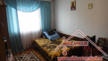 vand-apartament-4-camere-100-mp-terezian-4