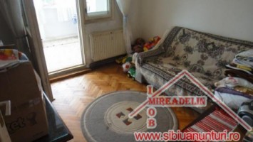 vand-apartament-4-camere-100-mp-terezian-5