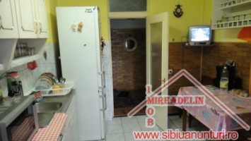 vand-apartament-4-camere-100-mp-terezian-10