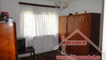 vand-apartament-3-camere-valea-aurie-3