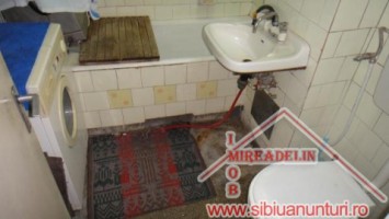 vand-apartament-3-camere-valea-aurie-4