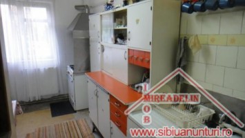 vand-apartament-3-camere-valea-aurie-5