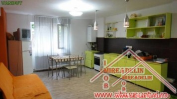 vand-apartament-3-camere-central