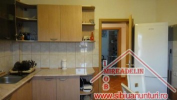 vand-apartament-3-camere-turnisor-5