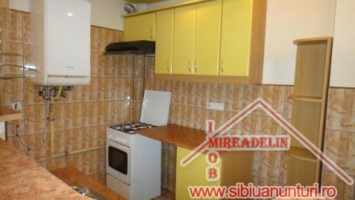 vand-apartament-3-camere-68-mp-valea-aurie-8