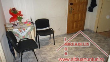 vand-apartament-3-camere-valea-aurie-5