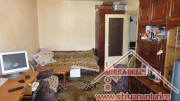 vand-apartament-3-camere-valea-aurie-6