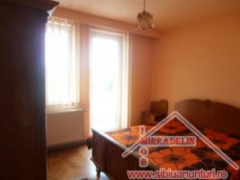 inchiriez-apartament-3-camere-zona-garii-2