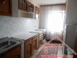 vand-apartament-4-camere-calea-dumbravii-8