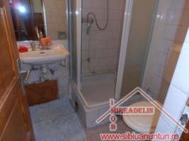 inchiriez-apartament-4-camere-cartier-valea-aurie-5