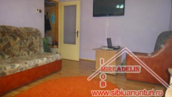 inchiriez-apartament-2-camere-vasile-aaron-2