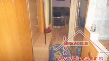 inchiriez-apartament-2-camere-vasile-aaron-5