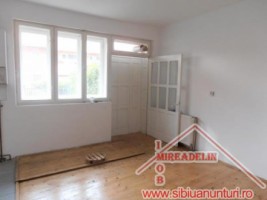 inchiriez-apartament-3-camere-strand-4