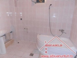 inchiriez-apartament-3-camere-strand-5