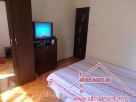 inchiriez-apartament-3-camere-zona-vasile-aaron-3