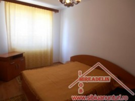 inchiriez-apartament-2-camere-zona-lupeni-2