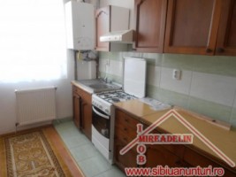 inchiriez-apartament-2-camere-zona-lupeni-5