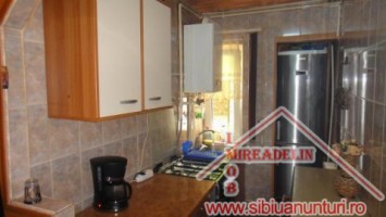 vand-apartament-2-camere-vasile-aaron-2