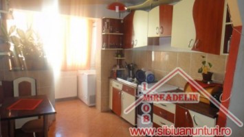 vand-apartament-3-camere-vasile-aaron-1