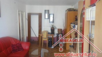 vand-apartament-3-camere-vasile-aaron-2