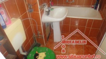 vand-apartament-3-camere-vasile-aaron-4