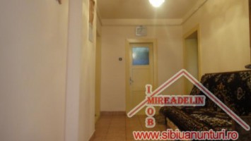 inchiriez-apartament-3-camere-piata-cluj